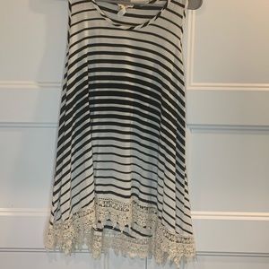 Tops - Women’s tank with lace detail Tops - Women’s tank with lace detail